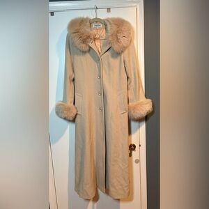 Jonathan Michael Beige Coat Fur Collar Fur Sleeve Cuff Trim Size 10